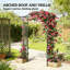 Tonnelle de jardin en acier noir avec plateau allongé, treillis arqué pour fleurs et entrée de sentier, H 90,6 po