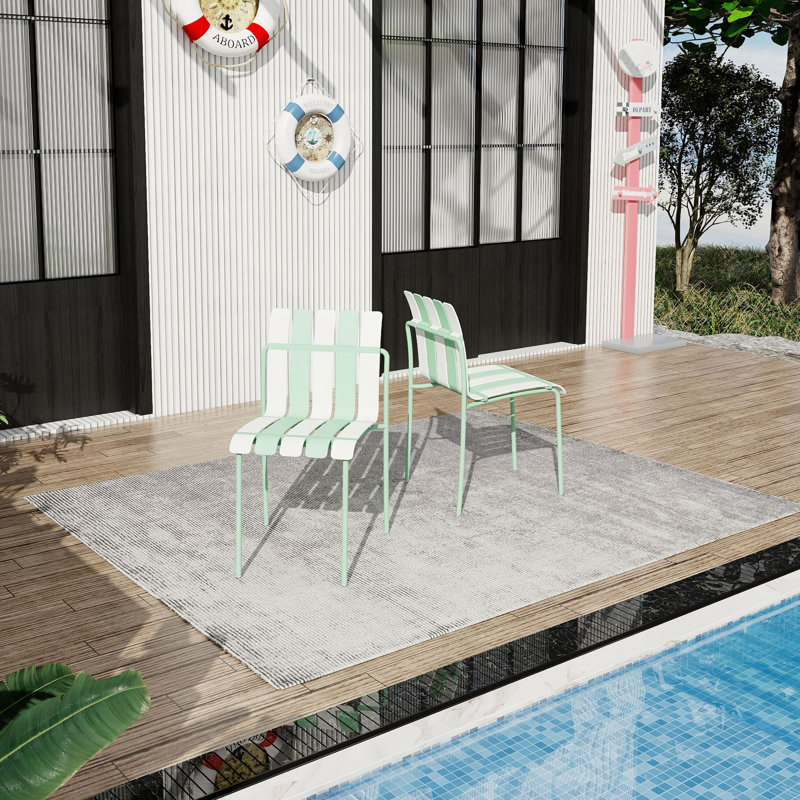 Ensemble de 4 chaises à blocs de couleur modernes et rayées - Siège en PP imperméable et pieds en métal robustes, ensemble de salle à manger intérieur / extérieur pour terrasse, balcon, café