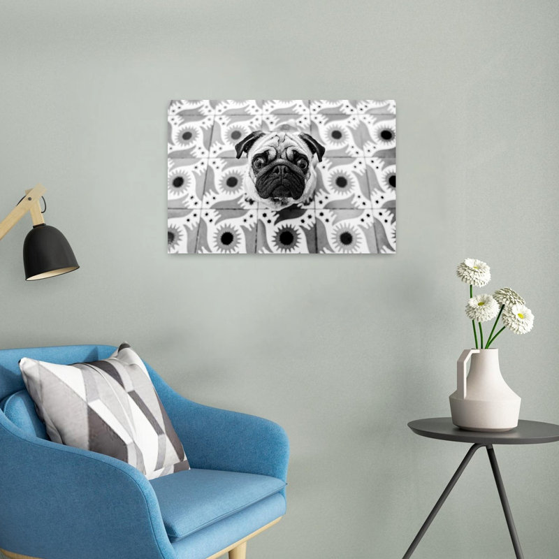 «Curious Pug On Tiles», reproduction d'art mural contemporain, 16" H x 24" W