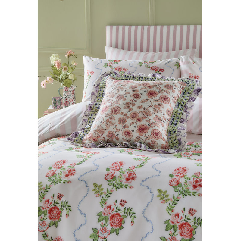 Double Ruffle Cushion
