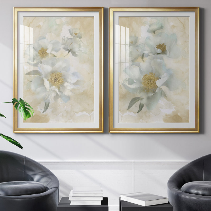 Douces pivoines I - ensemble de 2 reproductions d'art, Blanc, H 26,5 po x l 73 po x P 1,5 po, Papier encadré doré