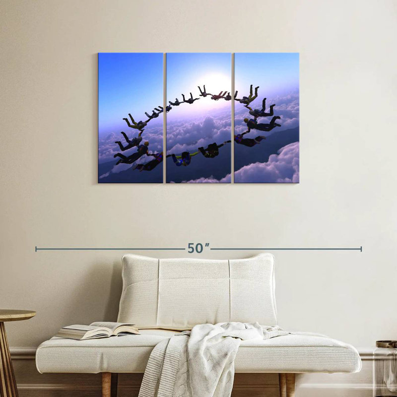 Sireci Extreme Skydiving, 24" H x 38" W