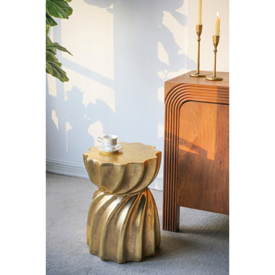 Tabouret en magnésium doré avec tourbillon - motif artistique inspiré, idéal pour décorer le décor de salon, pouvant servir de table de chevet, de support pour plante ou de siège supplémentaire