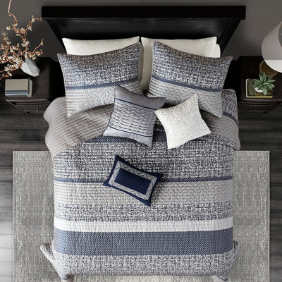 Courtepointe réversible 6 pièces - 90% coton avec coussins décoratifs et détails lavables