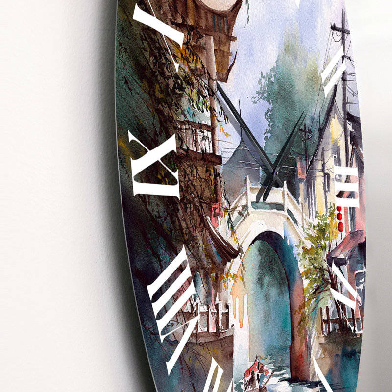 Un paysage urbain chinois avec un bateau sur la rivière - horloge murale moderne Mid-Century, Moyen