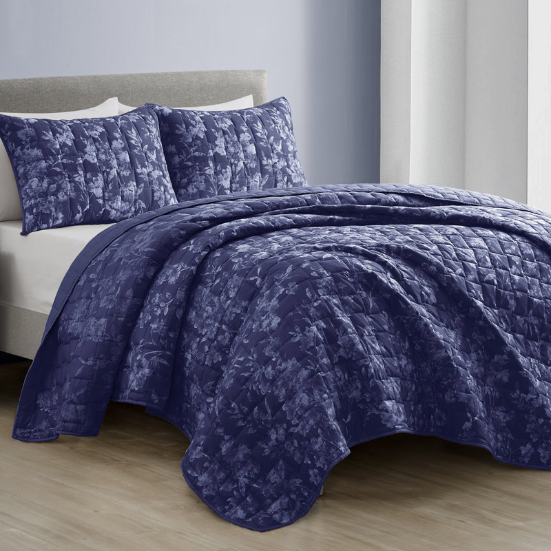 Face: Synthestic, Back:Synthestic,fill:100% PolYester Floral Quilt, Full/Queen Quilt + 2 Standard Shams, Deep Navy Blue
