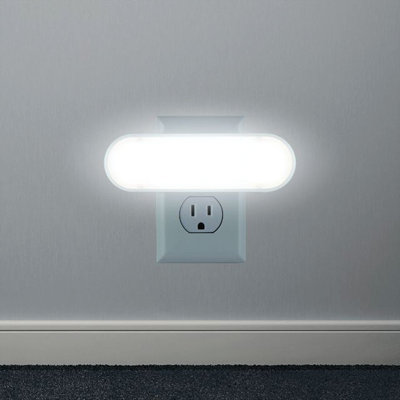 Tri-Switch Super Bright Night Light
