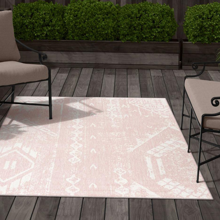 Bomer Geometric Indoor / Outdoor Rug