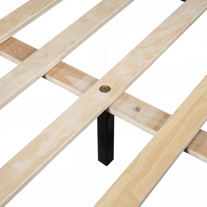 Lit plateforme tapissier en velours