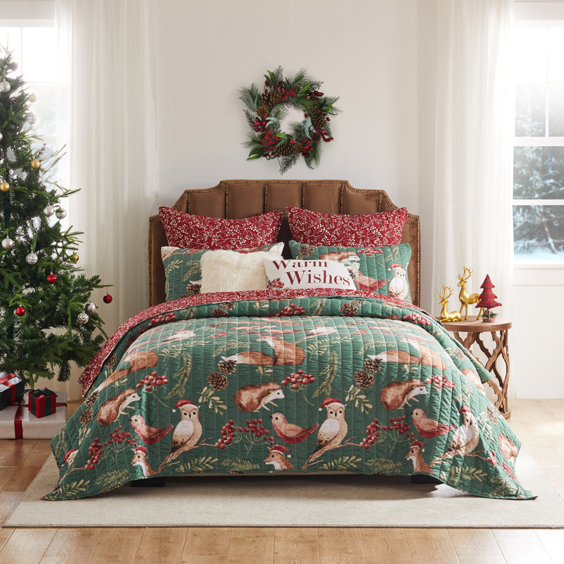 King Red Microfiber Reversible Holiday Quilt Set