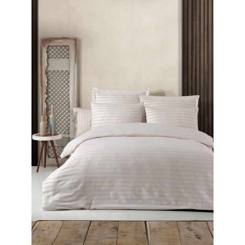 Quiltisse Bedspread with Pillowcases Included, Beige, Single XL Bedspread + 1 Standard Pillowcase