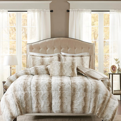 Luxury King Faux Fur Bedding - Warm And Elegant Comforter With