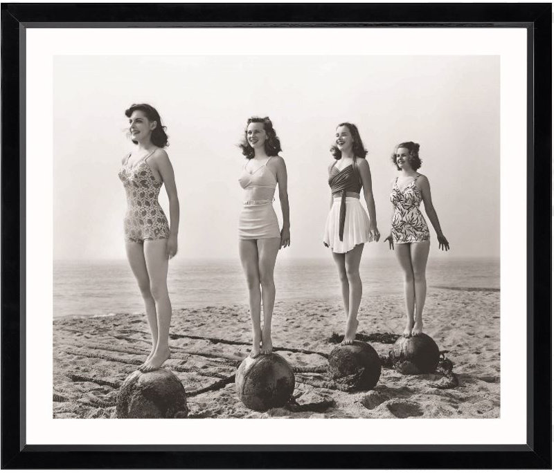 Vintage Women - Print on Wood