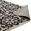 Tapis intérieur / extérieur noir / beige Ariana Vintage Floral Trellis-27431979