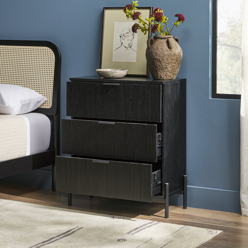 Luka Reeded 3-Drawer Dresser, Black