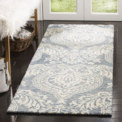 Jones Street Hand Tufted Wool Ikat Rug