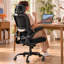 Chaise de bureau ergonomique avec support lombaire, dossier haut en maille, pivotante et à roulettes avec appui-tête, noire-1558410577