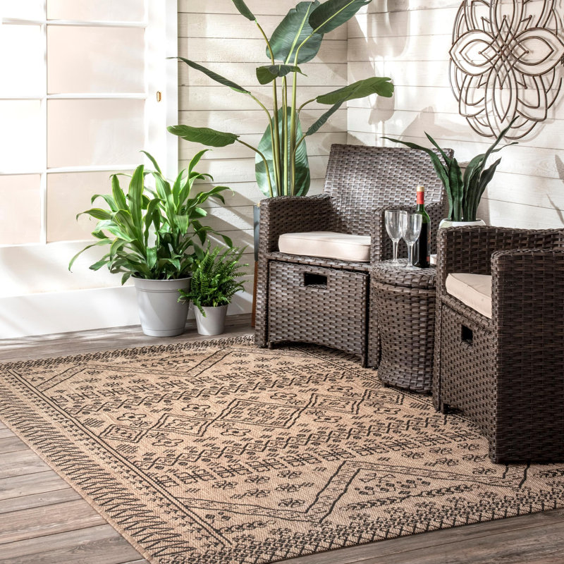 Tapis noir Pavillion, Rectangle 5 pi 3 po x 7 pi 6 po