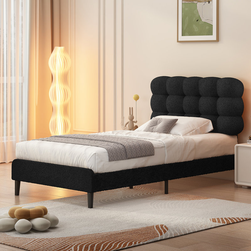 Tête de lit tapissier Aadi, lit plateforme avec support en lattes de bois robuste, conception à deux formes de lit, Noir