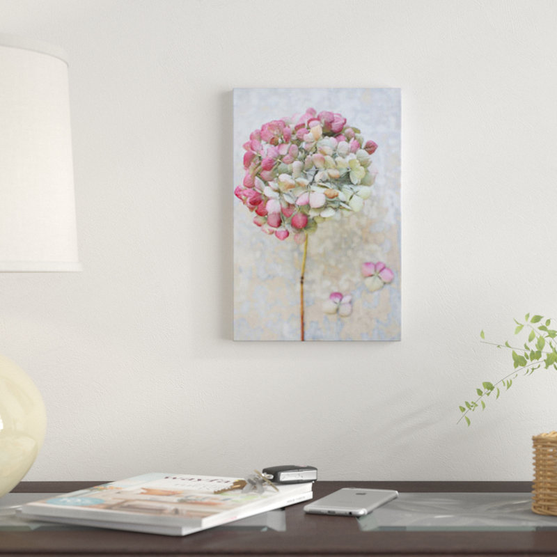 «Hydrangea II pastel séché», reproduction sur toile, H 26 po x l 18 po x P 1,5 po, Toile tendue, Pas de tapis