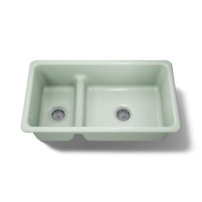 Évier de cuisine à double cuve grande / moyenne L 33 po x l 18,75 po Iron Tones
