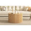 Table basse ronde à plateau relevable, décor moderne en bois cannelé avec rangement caché pour un salon polyvalent-72063360