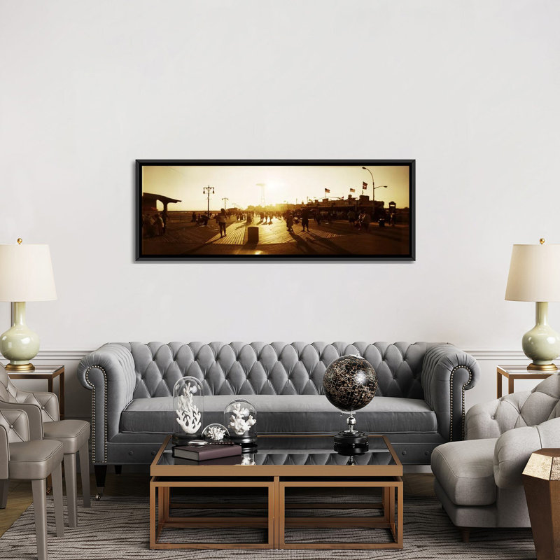 « coney island boardwalk, coney island », reproduction de photo sur toile tendue, Cadre noir, H 16 po x l 48 po x P 1,5 po