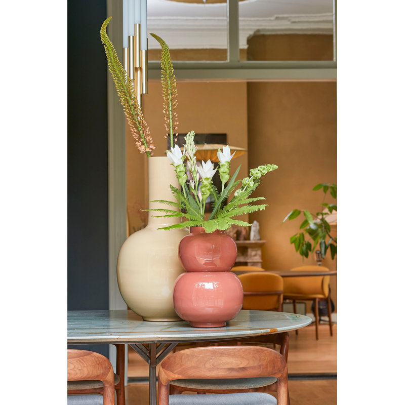 Chinita Iron Table Vase, Terra