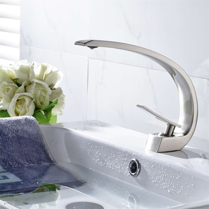 Single-Hole Single-handle Bathroom Faucet, Brushed Nickel