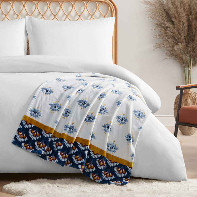 Jessica Simpson Plush Throw Blanket, Blue