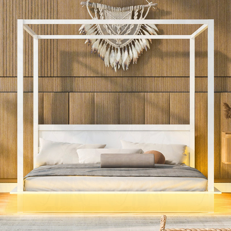 Lit à baldaquin moderne en bois avec lumières à DEL et lattes de soutien élégantes et fonctionnelles pour toute chambre à coucher