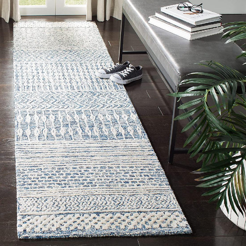 Ambr Hand Tufted Viscose/Wool Oriental Rug in Ivory/Navy, Runner 2'3" x 6'