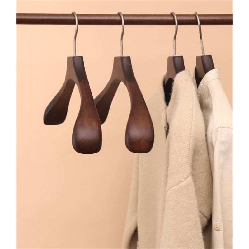 Cintre en bois massif Gentleman's Choice, 4