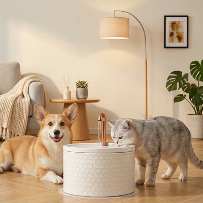 Fontaine pour chat en céramique en relief Honeycomb, 71 oz / 2,1 L avec bec en cuivre pur, pompe non toxique et ultra-silencieuse, comprend 3 filtres et une éponge, fontaine d'intérieur automatique pour animaux