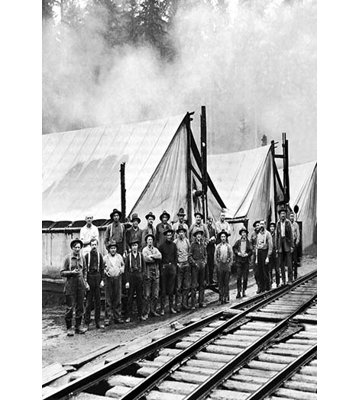 « logging camp » par darius kinsey, reproduction de photo