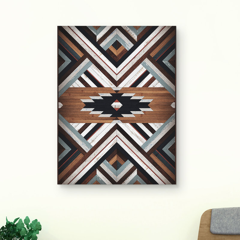 " Tribal Wood Pattern "