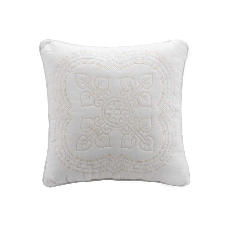 Terin Standard Reversible Set, White, Over Size Queen Quilt + 2 Standard Shams