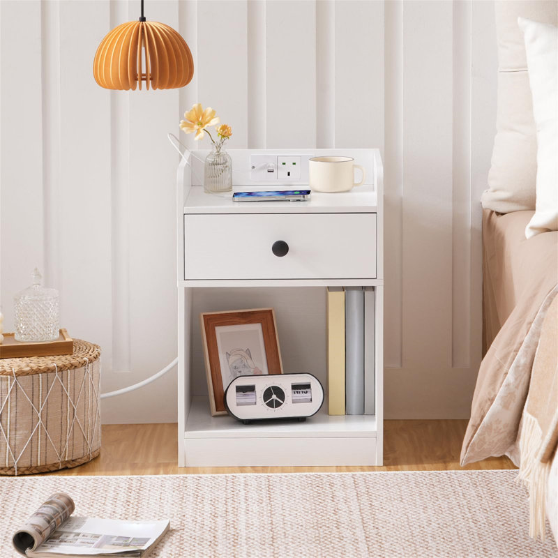 Bergsteinn 38cm W Manufactured Wood Bedside Table
