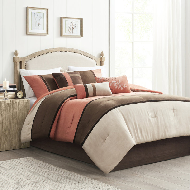 Édredon 7 pièces Coral Queen - Faux suède, 2 taies décoratives, 1 coussin décoratif