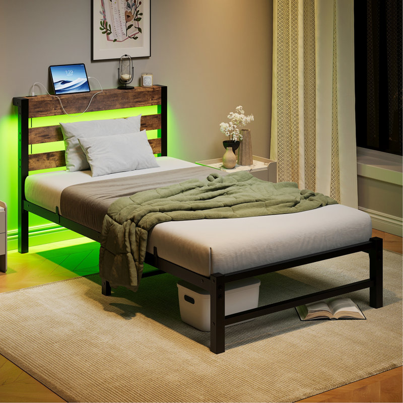 Base de lit simple Structure de lit plateforme robuste avec tête de lit, station de charge USB, lit à DEL, sommier sans sommier, sommier à lattes en acier robuste