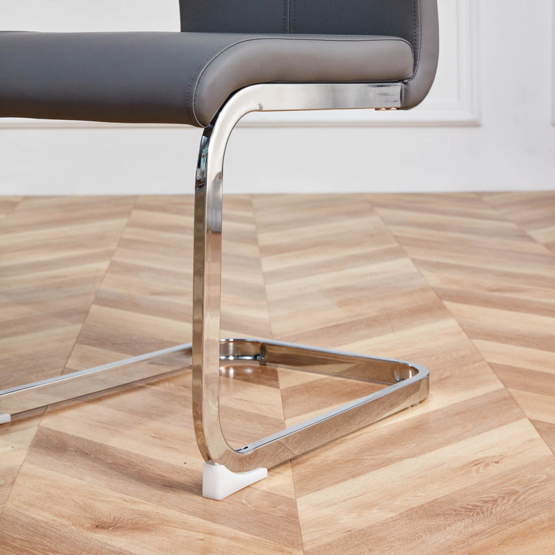 Chaises de salle à manger en faux cuir Amari Modern, Gris foncé, Argent