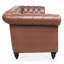 Canapé Chesterfield trois places avec accoudoirs roulés en polyuréthane.
