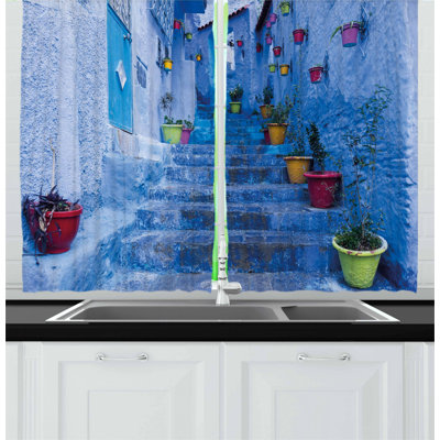 Pointed Kitchen Curtain