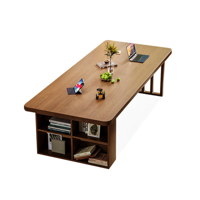 Bureaux rectangulaires bruns en bois massif