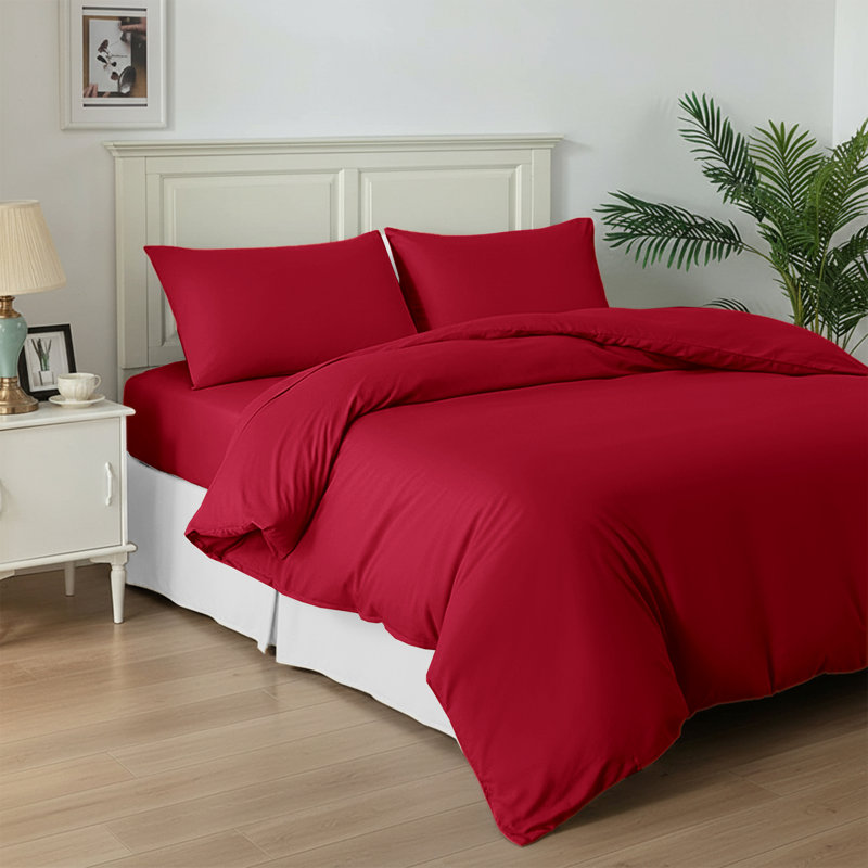 Super Soft Reversible 4 piece Plain Duvet Cover Set with Pillowcases, Double Duvet Cover + 3 Additional Pieces, Burgundy