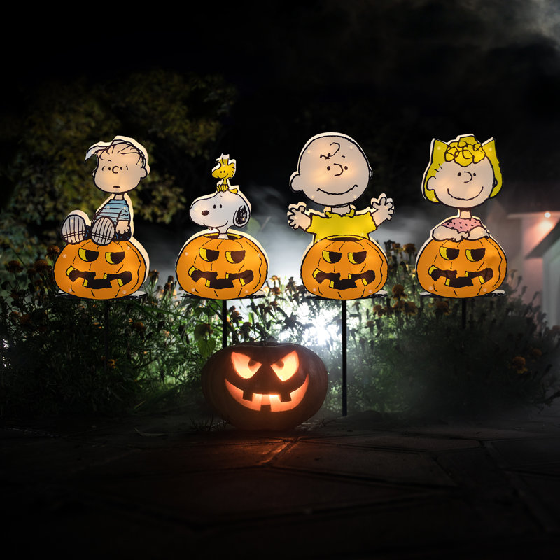 Peanuts 26in Peanuts PreLit PVC Pathway Markers 4 count Great Pumpkin Gang