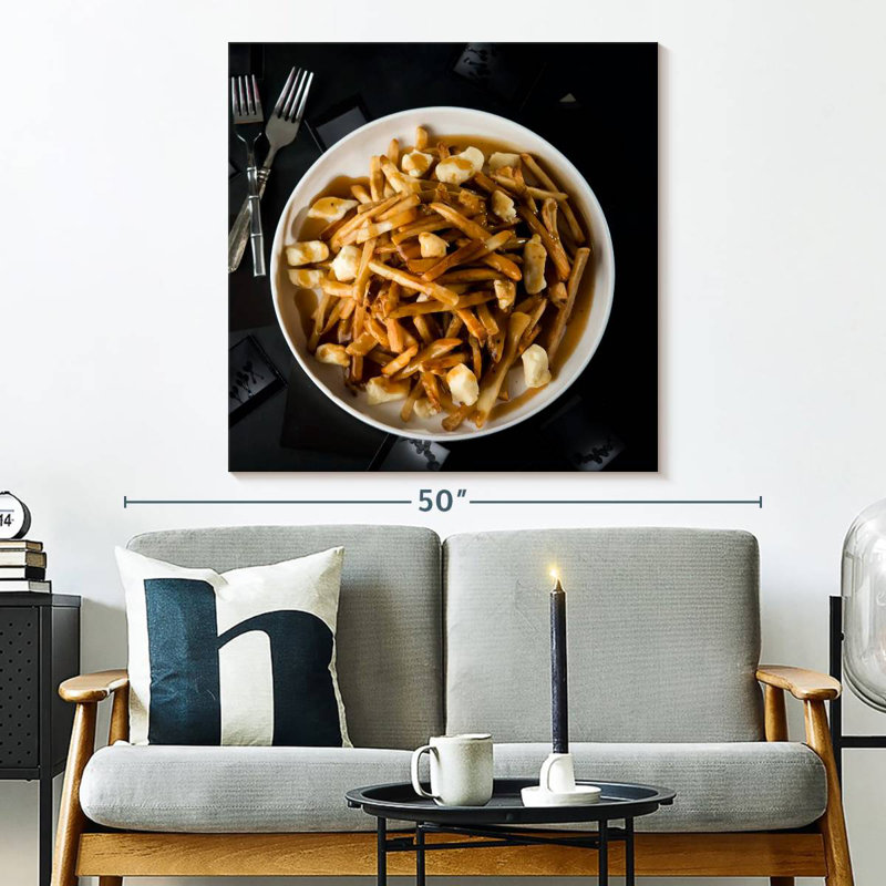Yarlin Poutine Plate, 33" H x 33" W