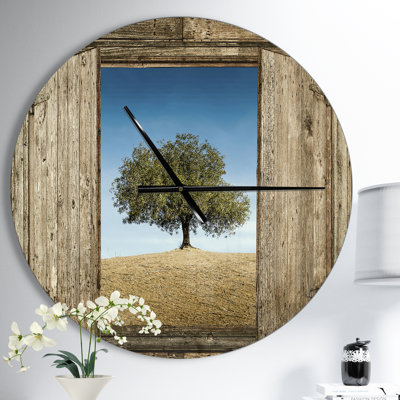 Horloge murale Swigart Farmhouse Designart