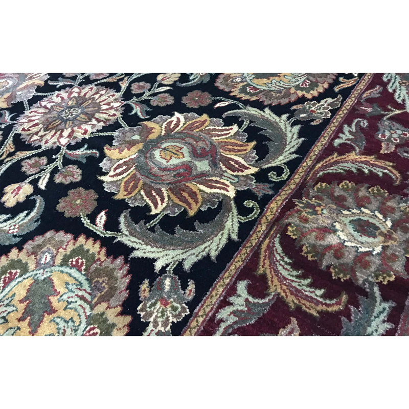 Tapis noir et rouge de haute qualité noué à la main