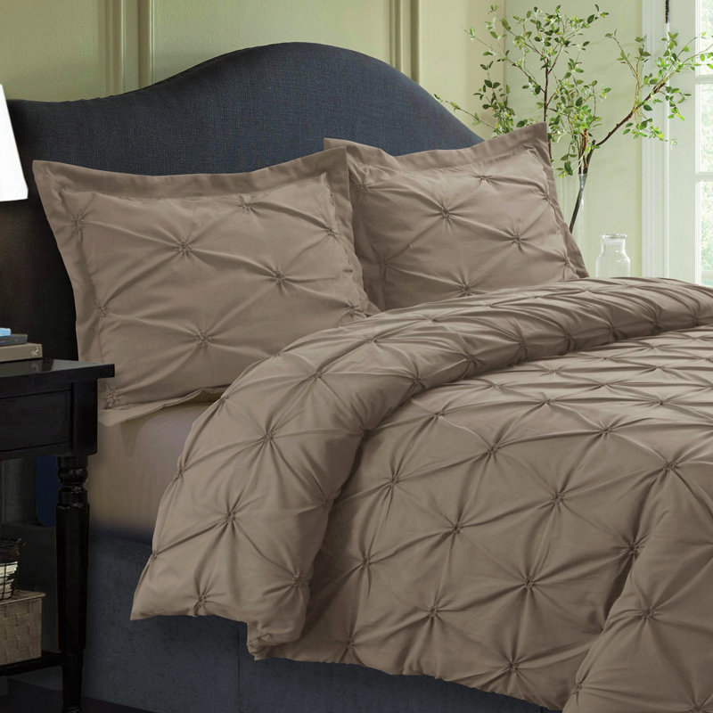 Modern & Contemporary Polyester Duvet Cover, Queen Duvet Cover + 2 Standard Shams, Taupe